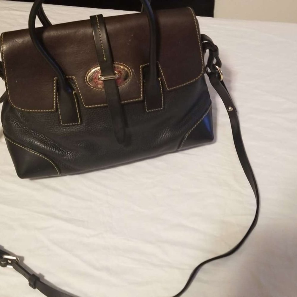 Dooney & Bourke Handbag